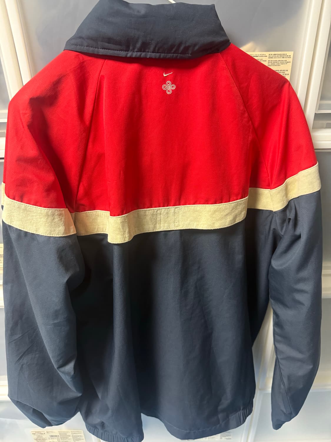 별이삼샵 나이키 바람막이 판매합니다 상품이미지2