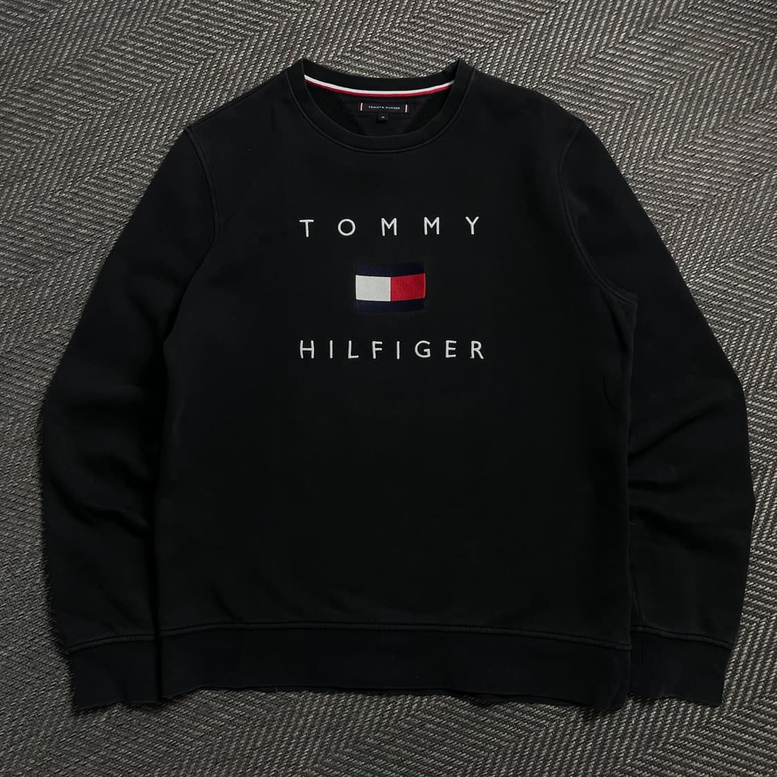 타미힐피거 자수 빅로고 박시핏 맨투맨 y 4686 상품이미지2