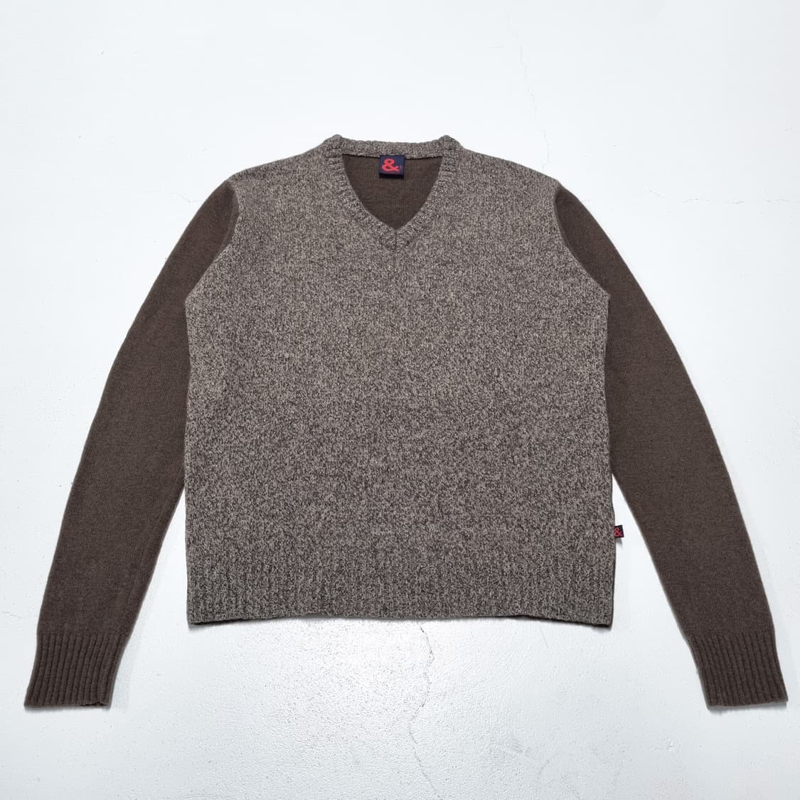 빈티지 DOLCE & GABBANA 투톤 V넥 니트 - 48 상품이미지1