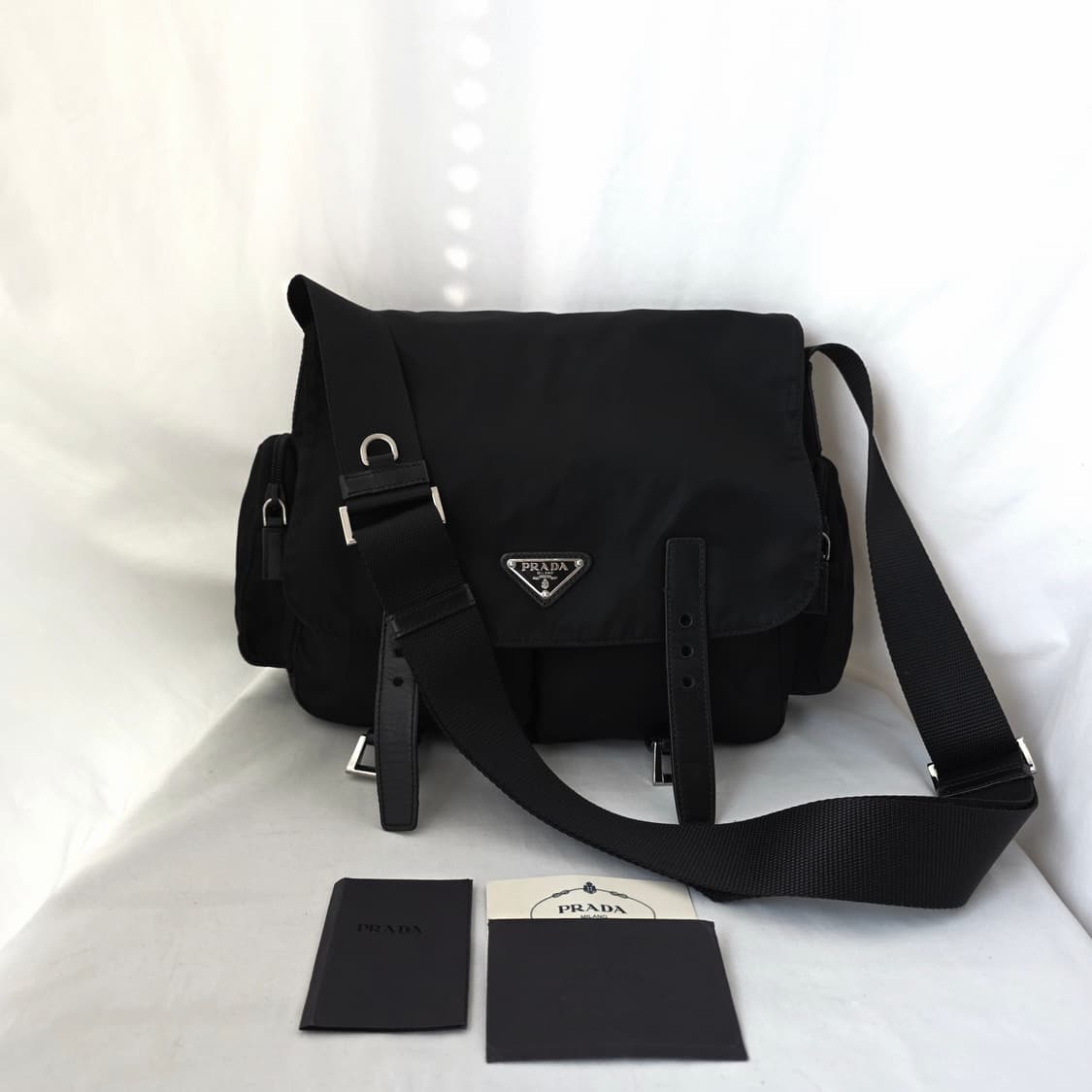[정품 PRADA] 프라다 사이드 투포켓 남성 크로스백 메신저백 라지 상품이미지1