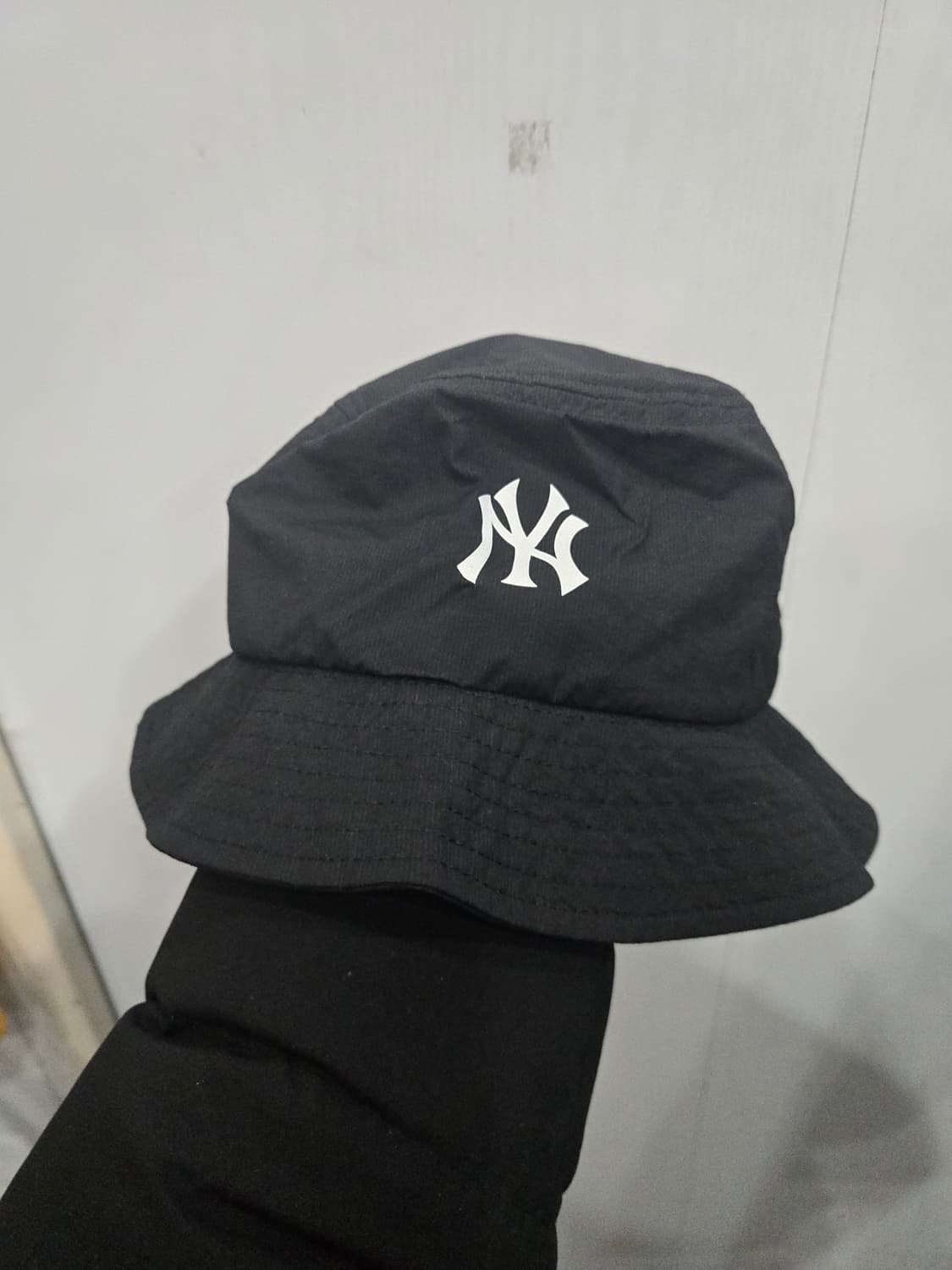 56사이즈 )) MLB 엠엘비 버킷햇 모자! 모자 끈도 있습니다!~ 상품이미지1