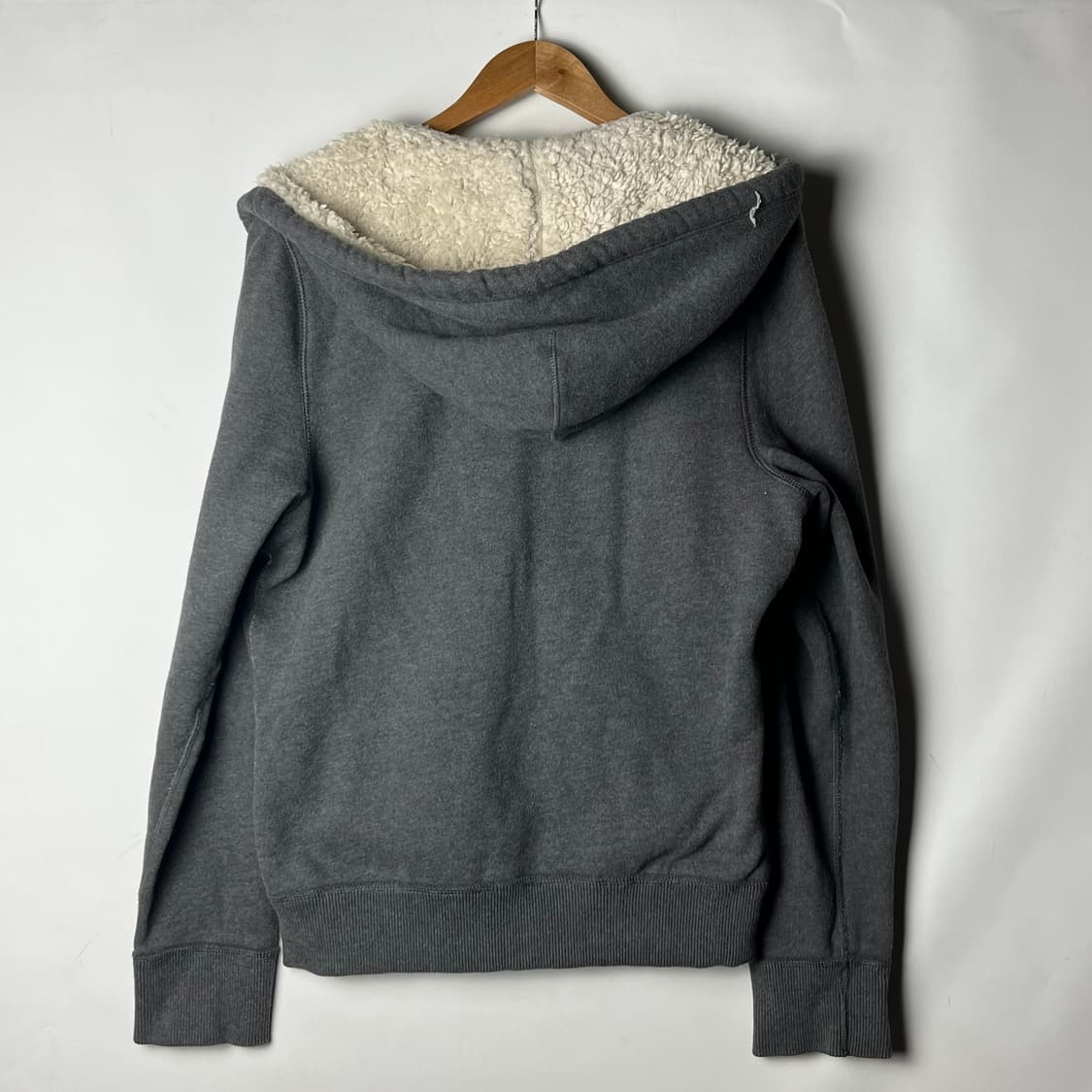 [A&F] 아버크롬비 레터링 자수 후드집업 상품이미지2