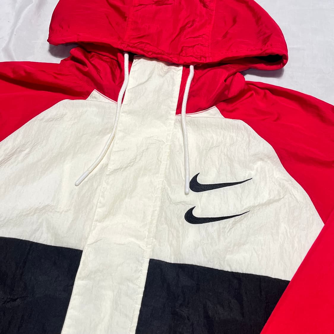 L 나이키 더블 스우시 백로고 배색 후드 바람막이 상품이미지1