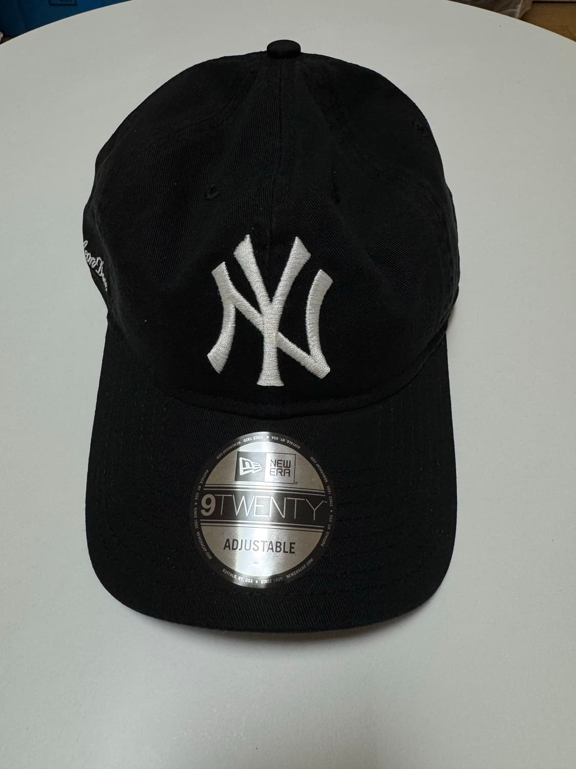 에메레온도르 x 뉴에라 양키스 블랙 볼캡 판매합니다! 상품이미지2