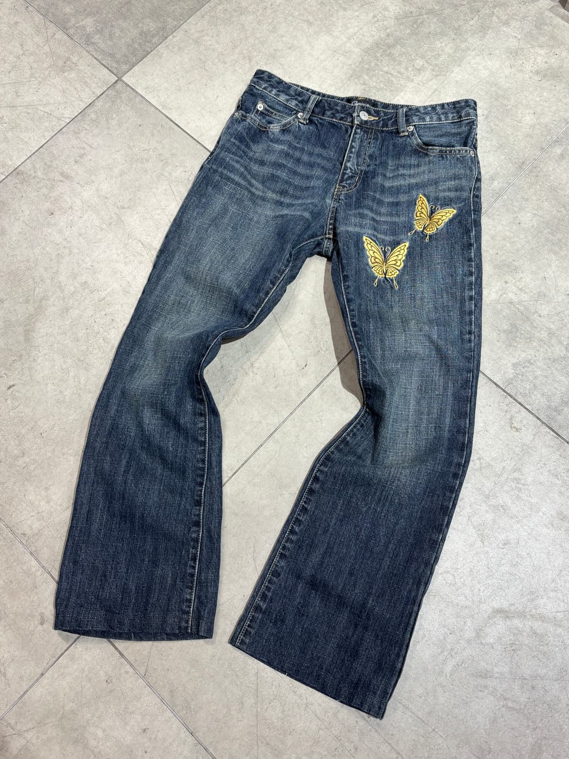 Oririn 나비 자수 워싱 데님팬츠 상품이미지1