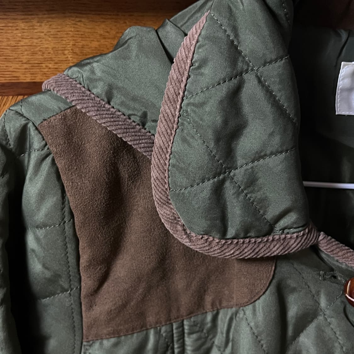 카키 퀼팅 후드 점퍼 상품이미지9