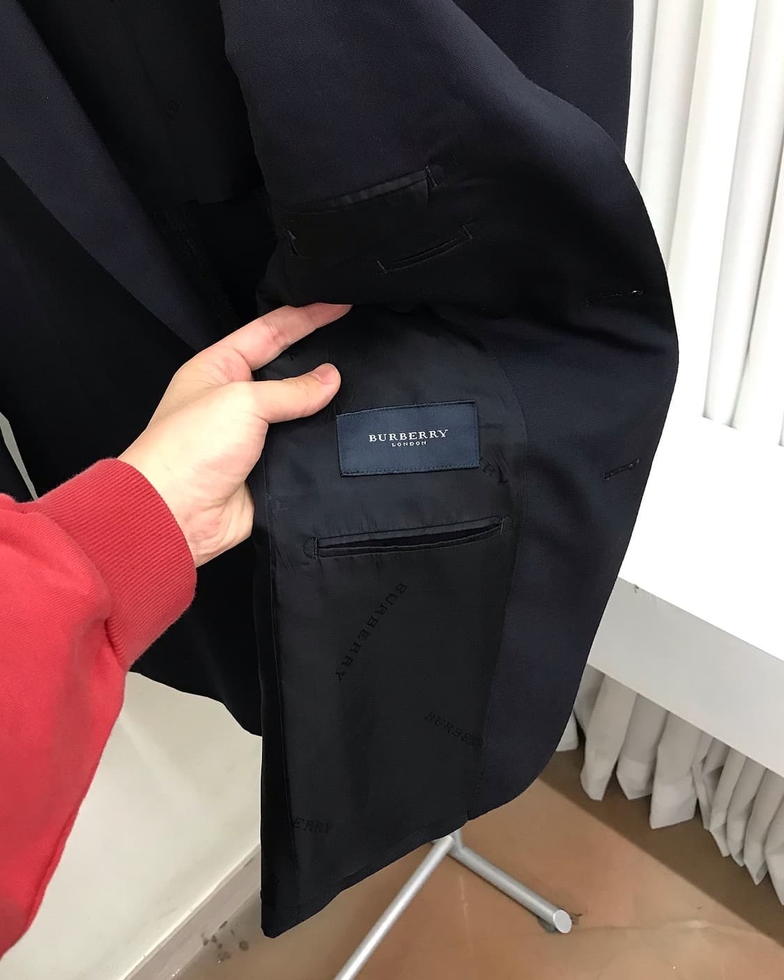 버버리 금장 블레이저 자켓 상품이미지4