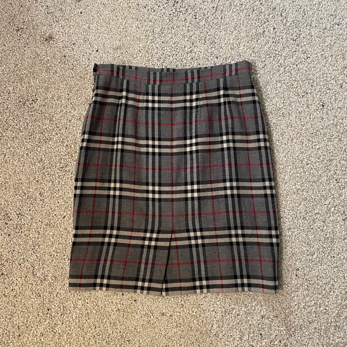 버버리 스커트 ⭐️1253 상품이미지3