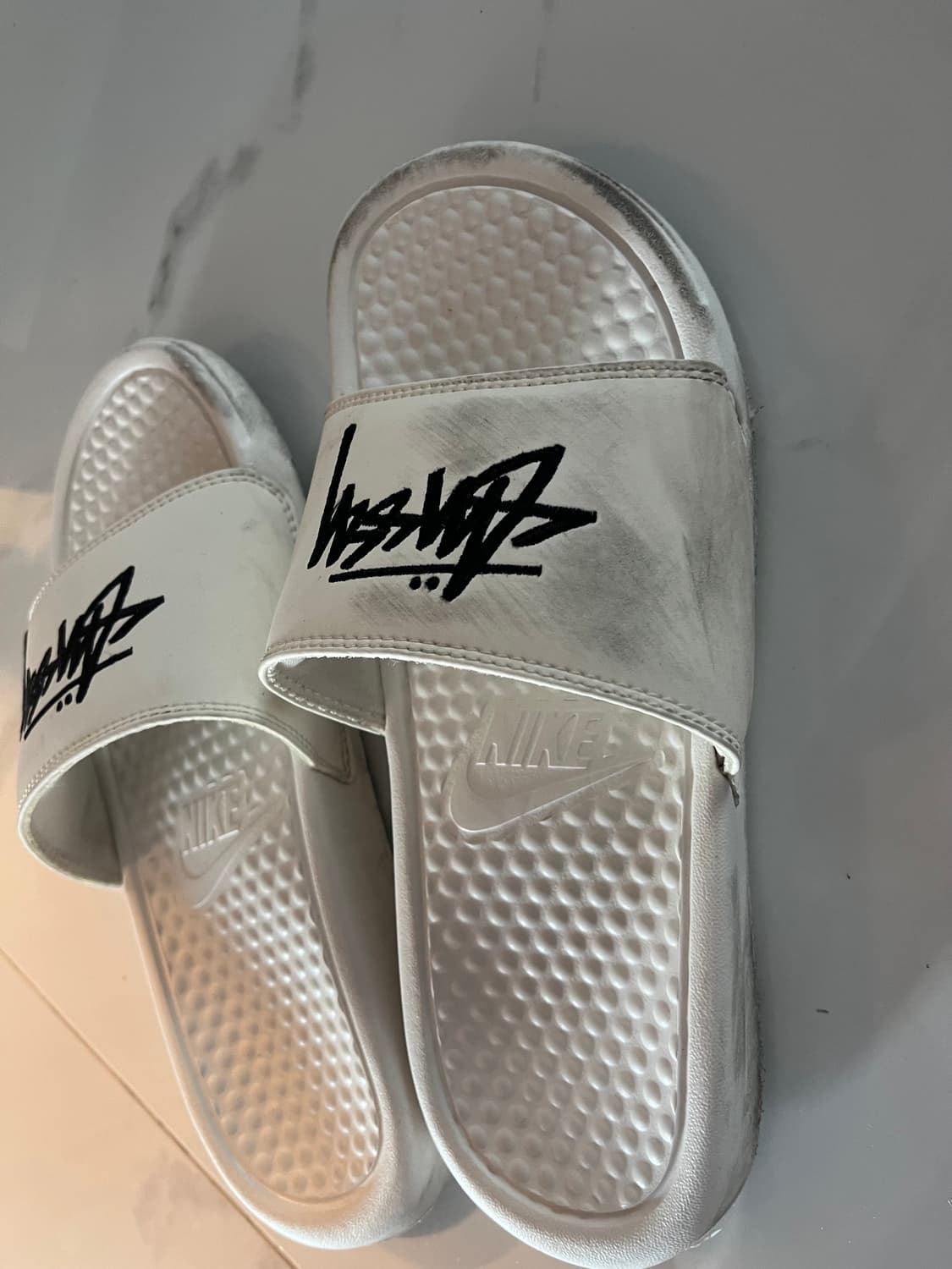 나이키 x 스투시 베나시 슬라이드 230 상품이미지4