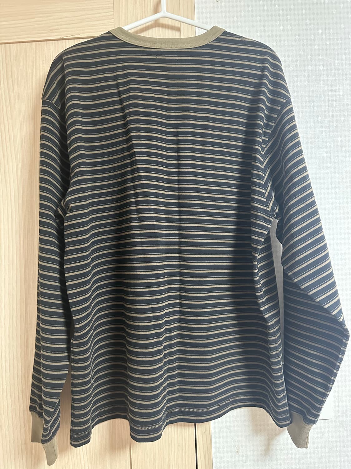 비헤비어 스트라이프 롱슬리브(블랙/올리브) 2사이즈 상품이미지2