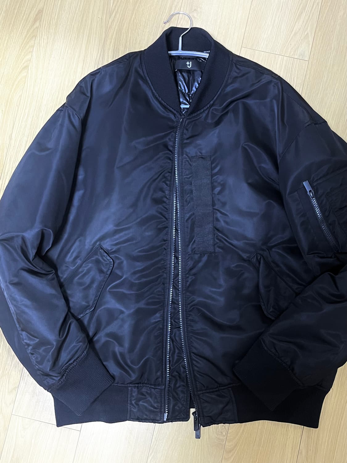 유니클로 질샌더 J+ ma-1 자켓 블랙 L사이즈 상품이미지1