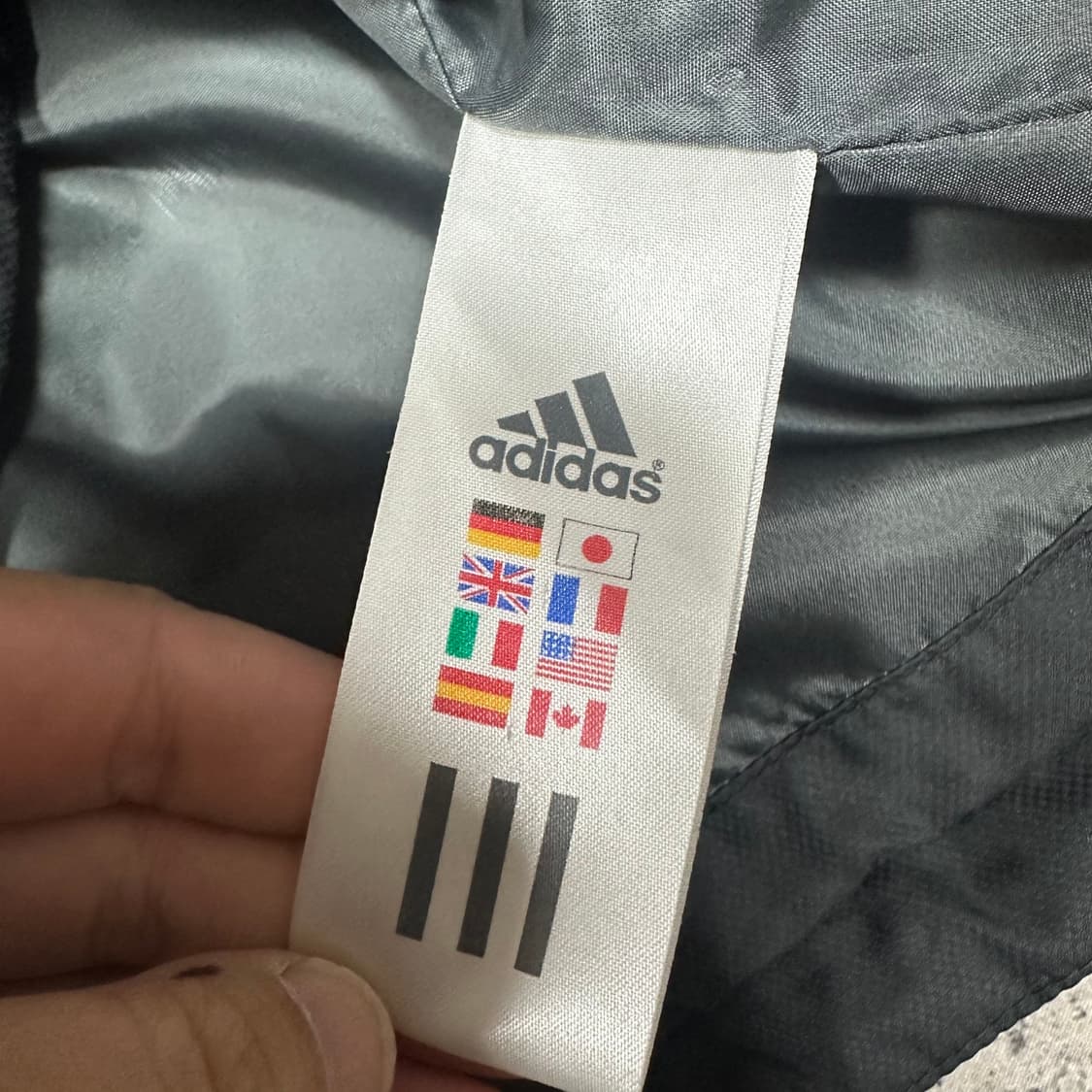 바배) 아디다스 삼각 스몰로고 여성 누빔 패딩 상품이미지4