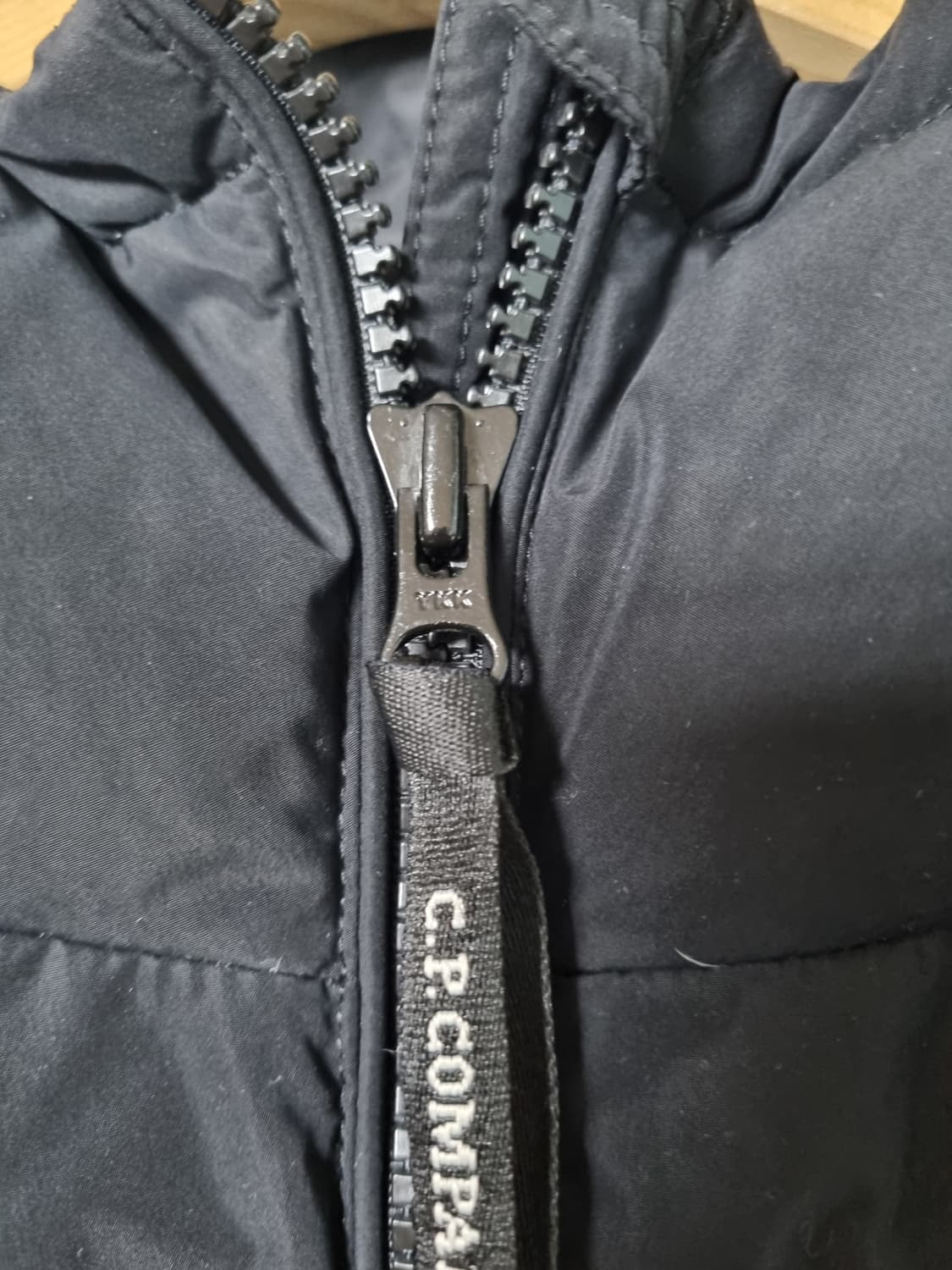 정품) CP컴퍼니  패딩 베스트  상품이미지5