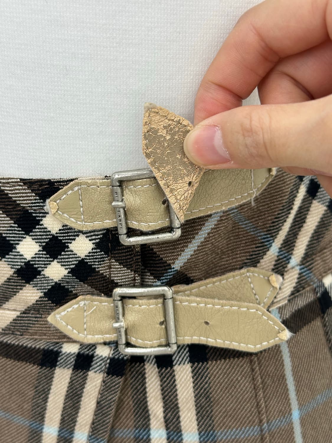 버버리 블루라벨 플리츠 랩스커트 36 상품이미지8