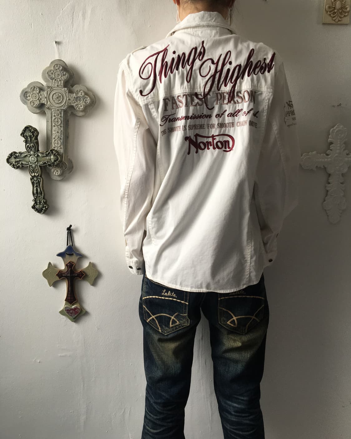 Lettering needle work point shirt 상품이미지1