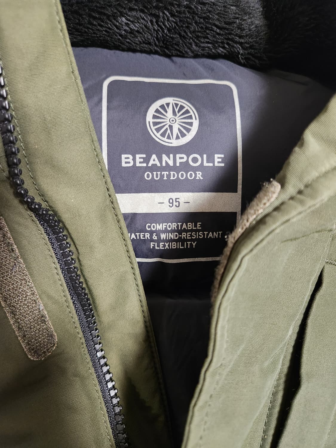 빈폴아웃도어 보머 도브 다운 (BO6X38D09H, 카키)사이즈M

모자 상품이미지7