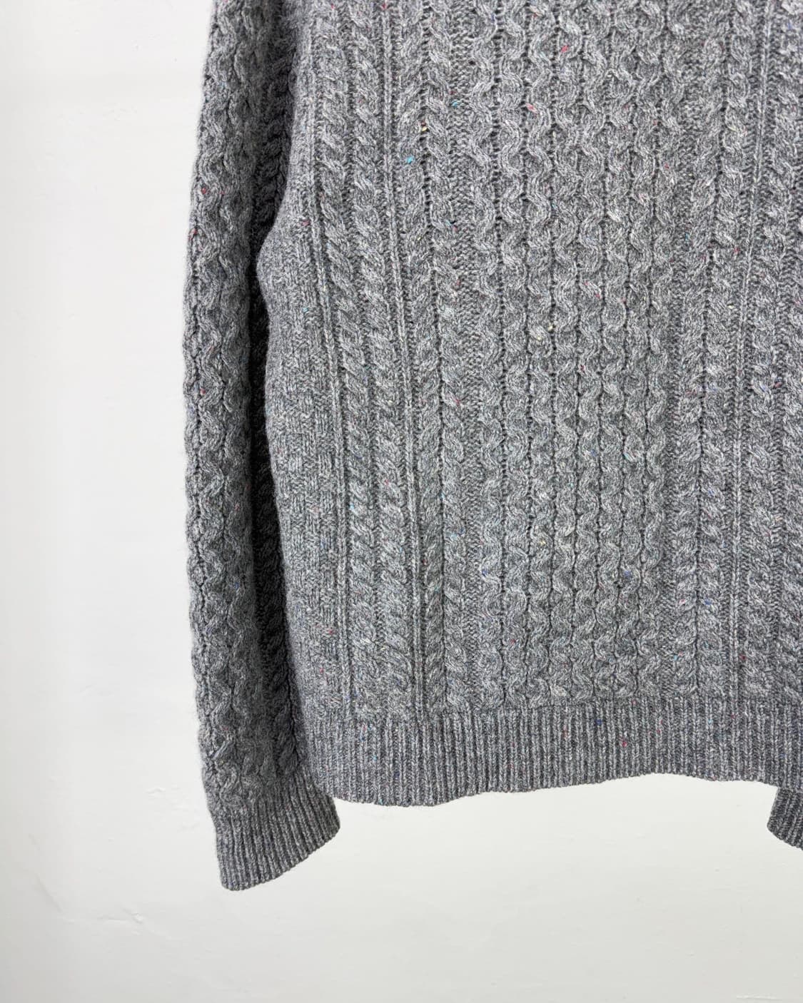 빔즈 그레이 부클레 케이블 크루넥 니트 스웨터 상품이미지4