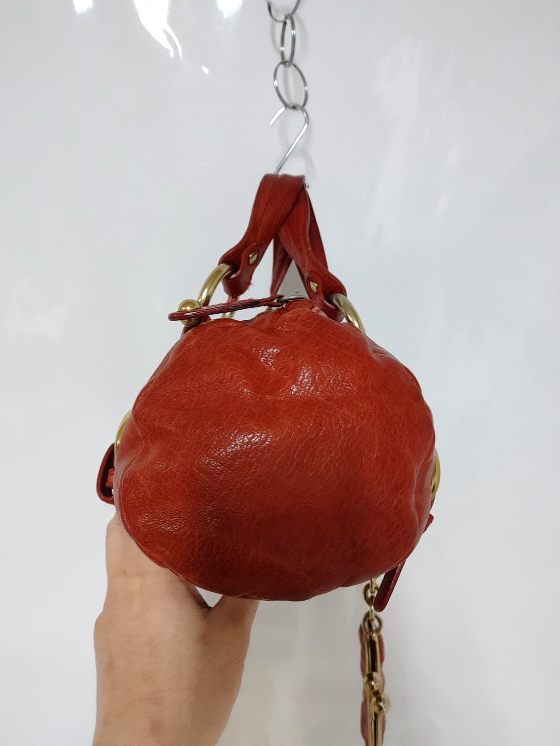 루즈 앤 라운지 여성 소면가죽 원형 토트백 상품이미지2