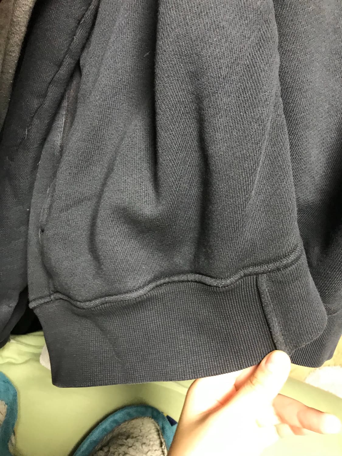 스톤 아일랜드 키즈14 와펜로고 후드집업 23fw 상품이미지3