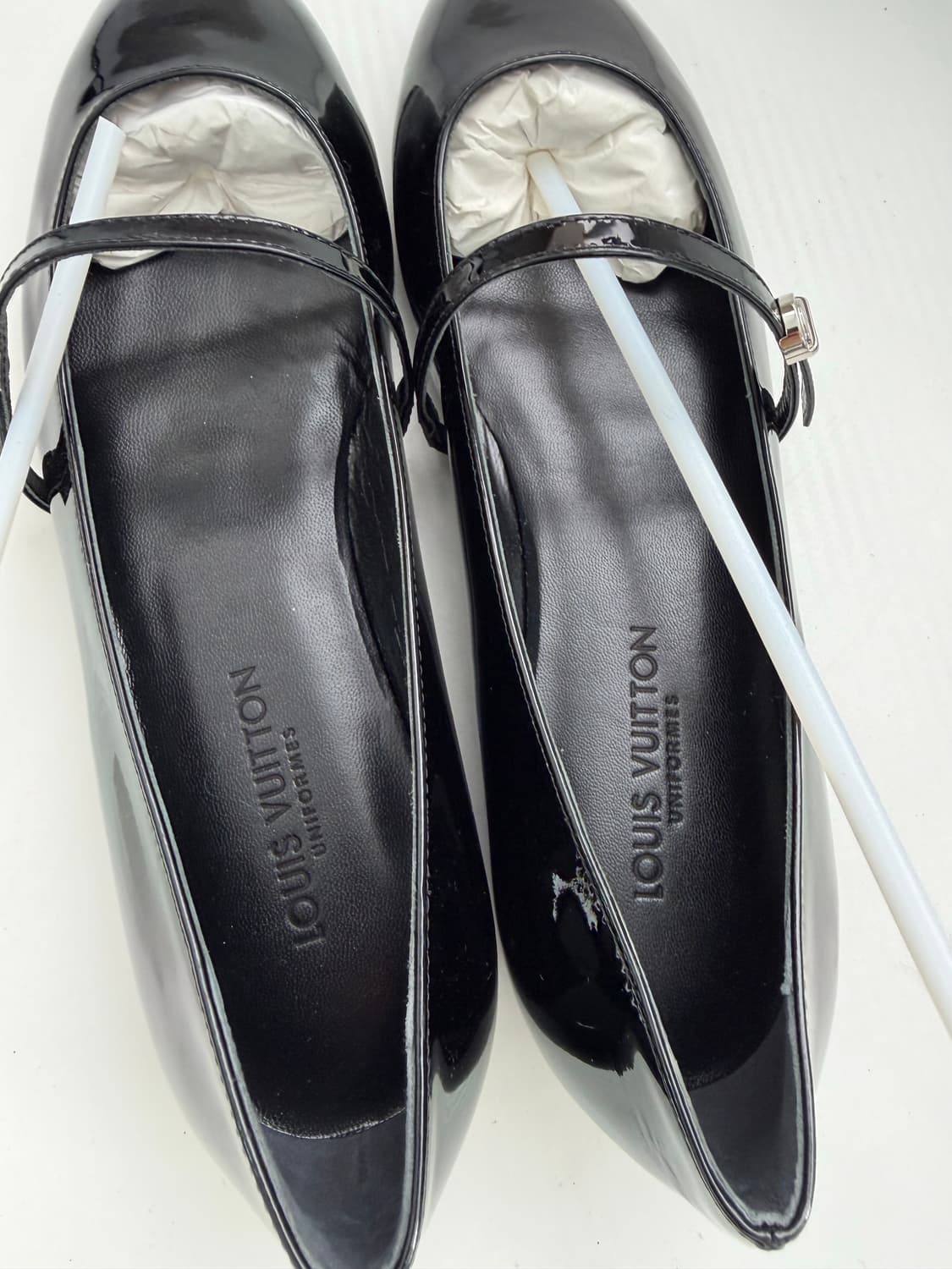 새제품) 루이비통 정품 에나멜 메리제인 플랫 슈즈 37.5 상품이미지8