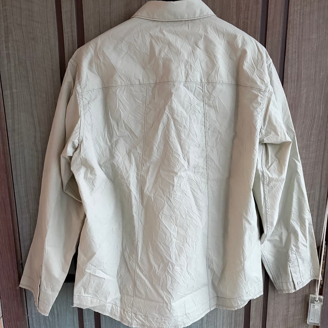 새상품(M)언어펙티드 크롭 트러커 셔츠 샌드 상품이미지2