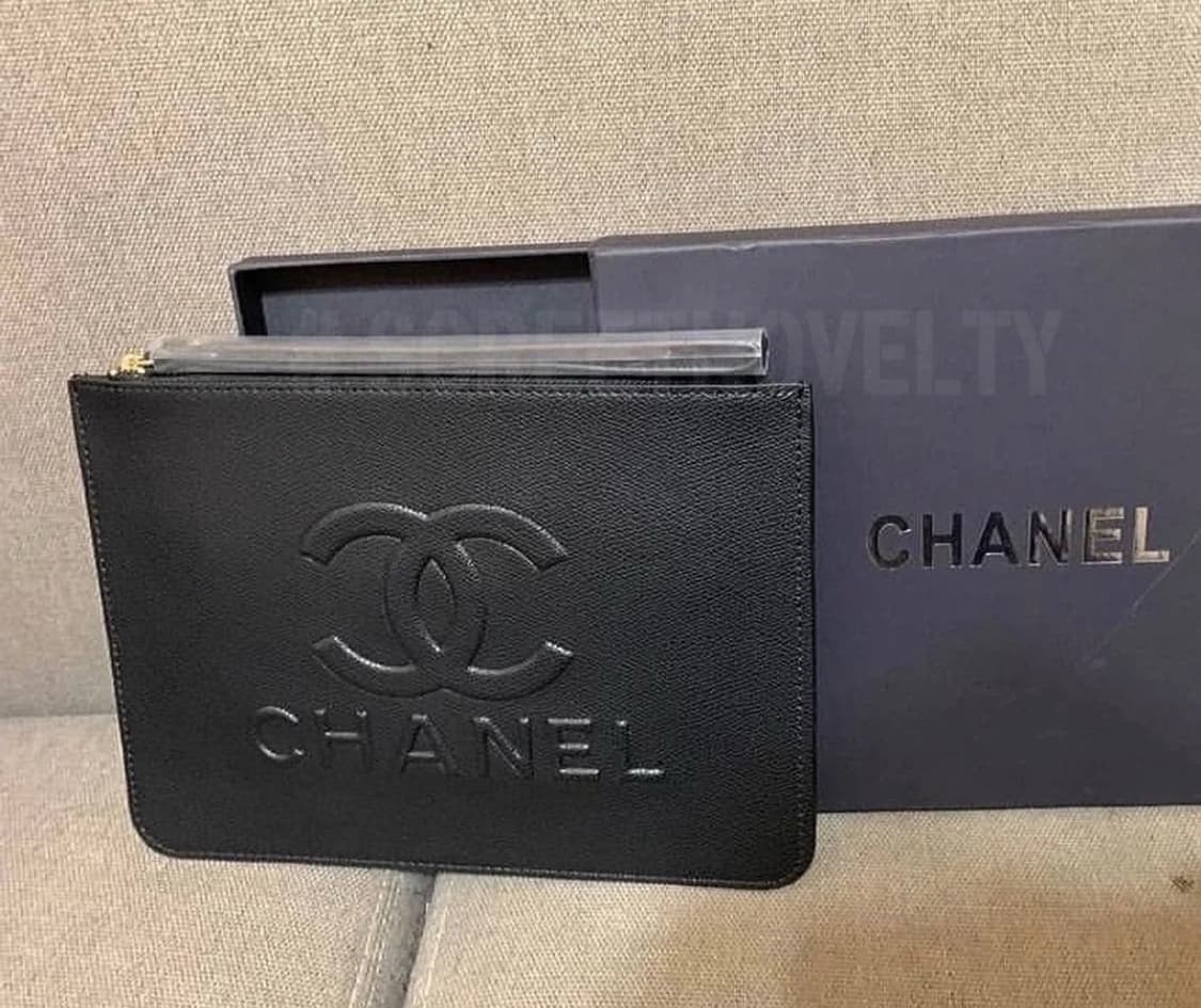 샤넬뷰티 VIP 블랙라벨 클러치백 풀박스 상품이미지3