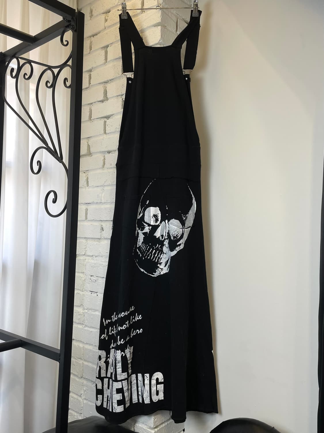 M.K.R 펑크 스컬 해골 레터링 큐빅 블랙 롱 멜빵 원피스 상품이미지3