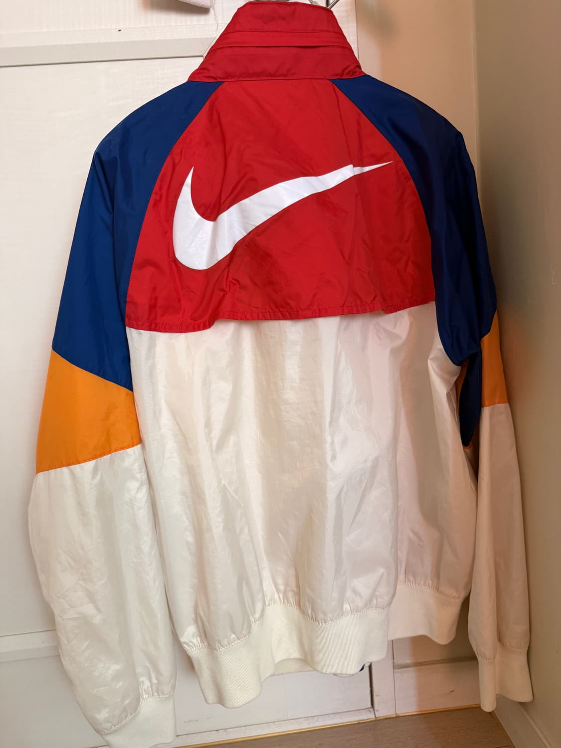 나이키 원드러너 스우시 바람막이 상품이미지2