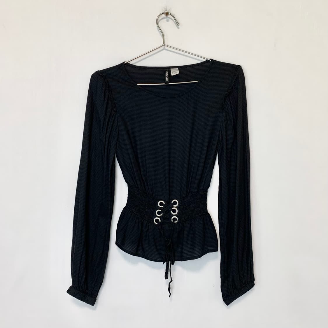 H&M 빈티지 코르셋 아일렛 디테일 긴팔 블라우스 블랙 32 상품이미지1