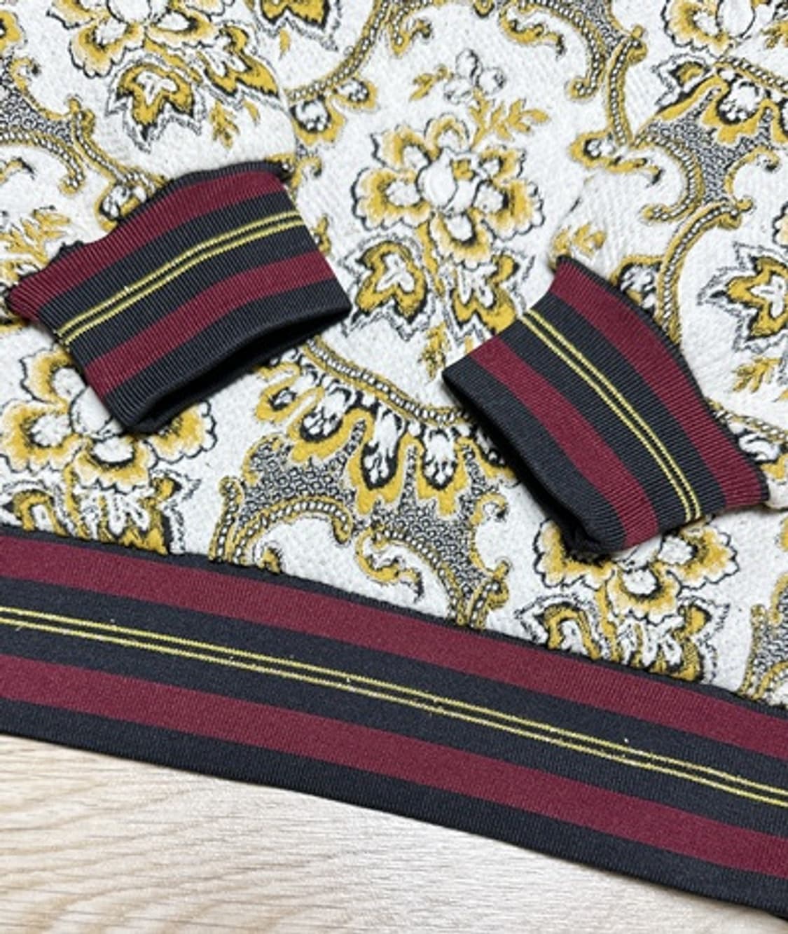 앤아더스토리즈 플로랄 스웨터 상품이미지7