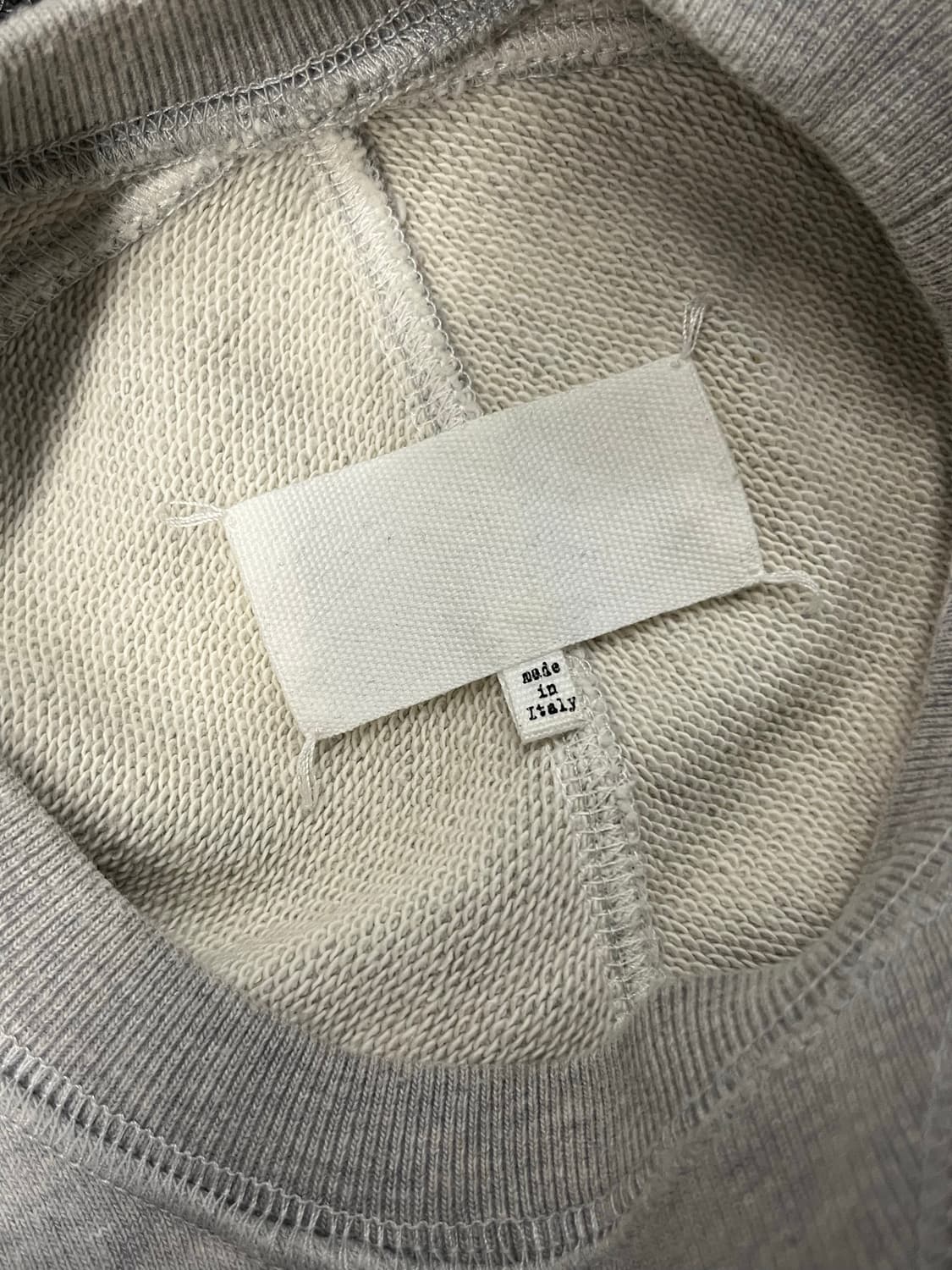 마르지엘라 블랭크탭 스웻 맨투맨 상품이미지3