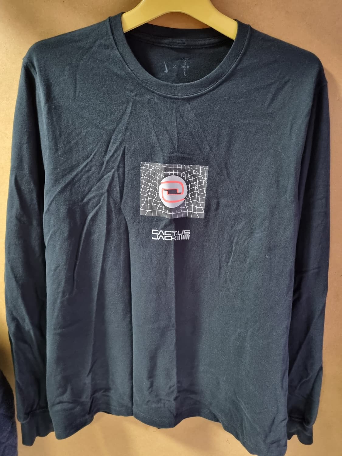 나이키 트래비스 스캇 롱 슬리브  상품이미지1