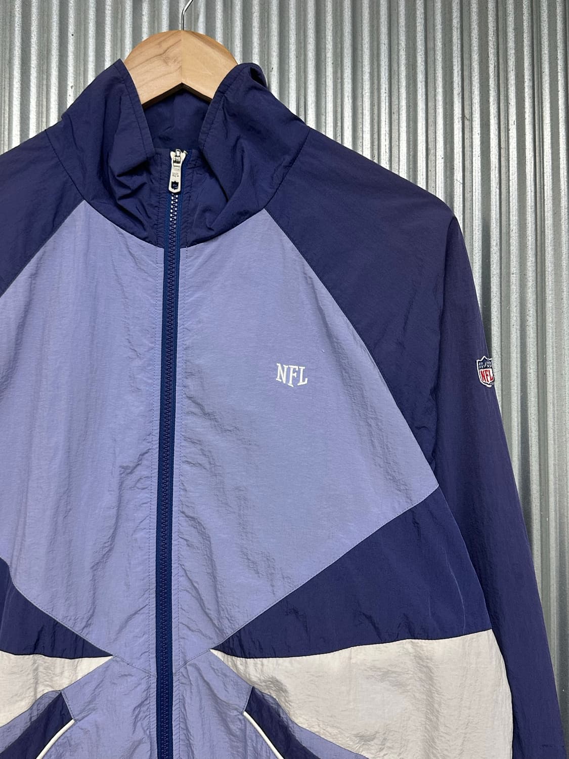 [L] NFL 팀 어패럴 배색 바람막이 자켓 상품이미지3