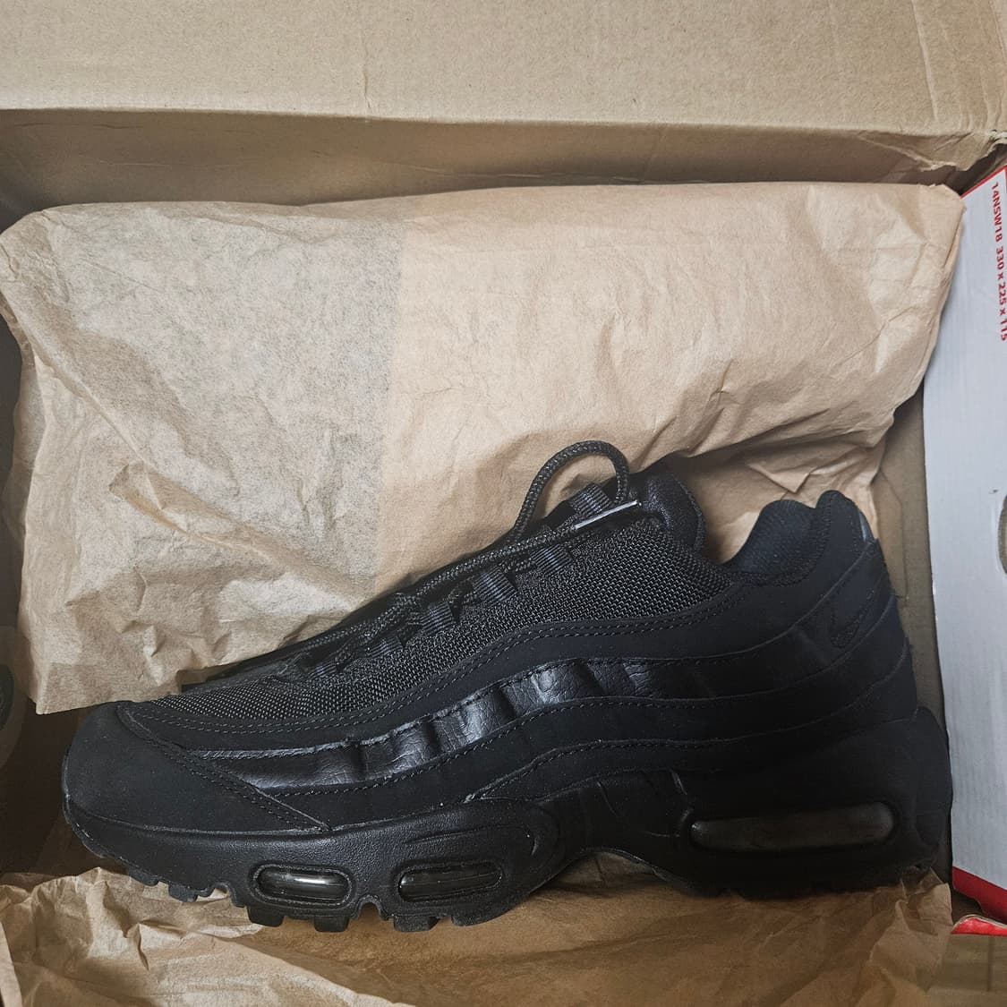 나이키 에어맥스95 올블랙 상품이미지5