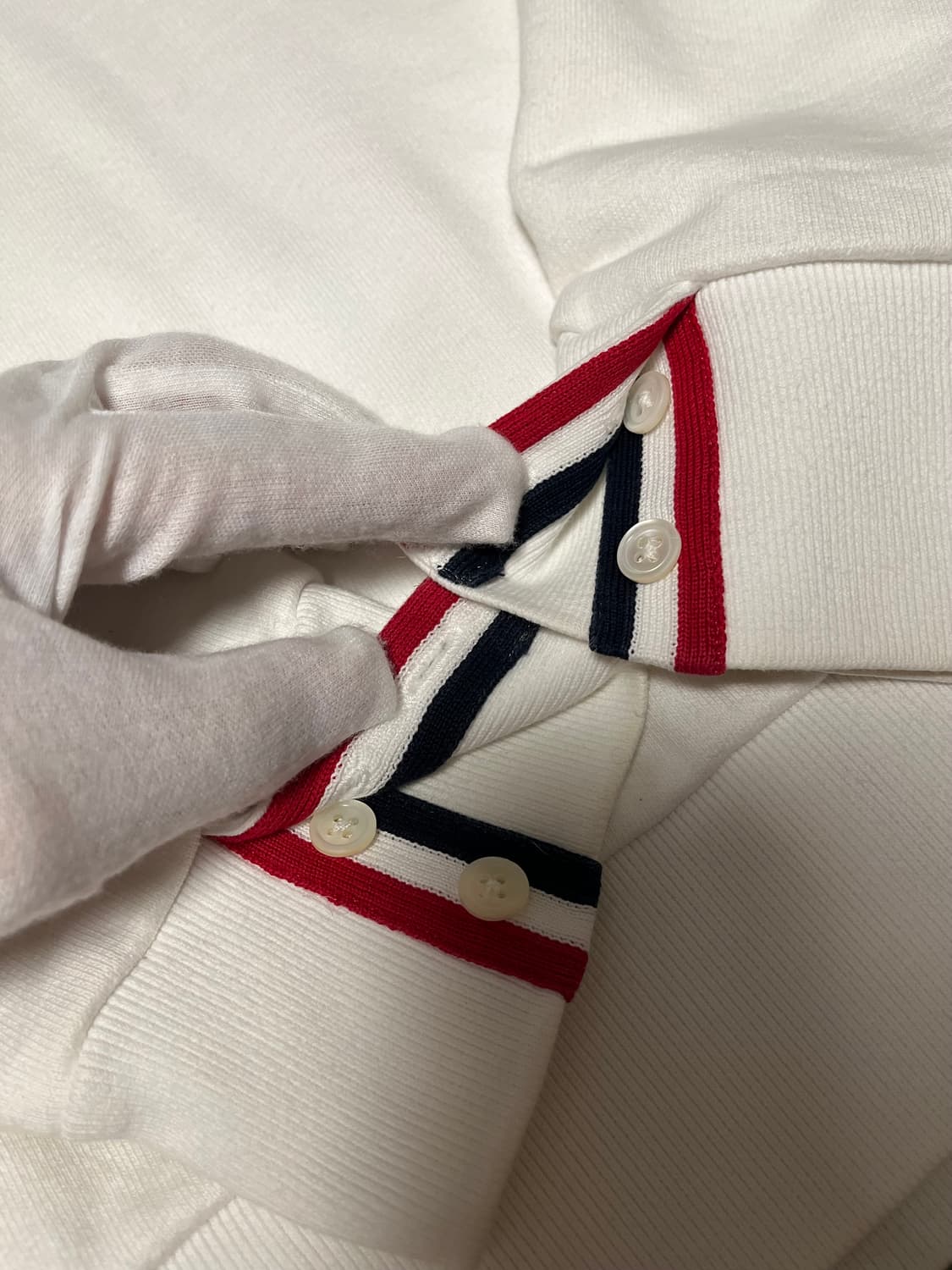 톰브라운 백삼선 맨투맨 상품이미지5