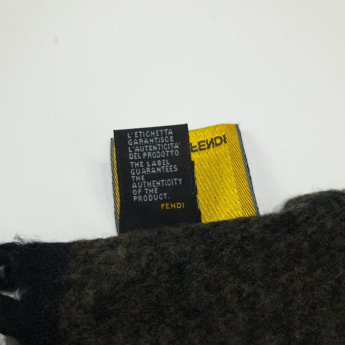 MX269 펜디 FF 그라데이션 울 목도리 머플러 상품이미지8