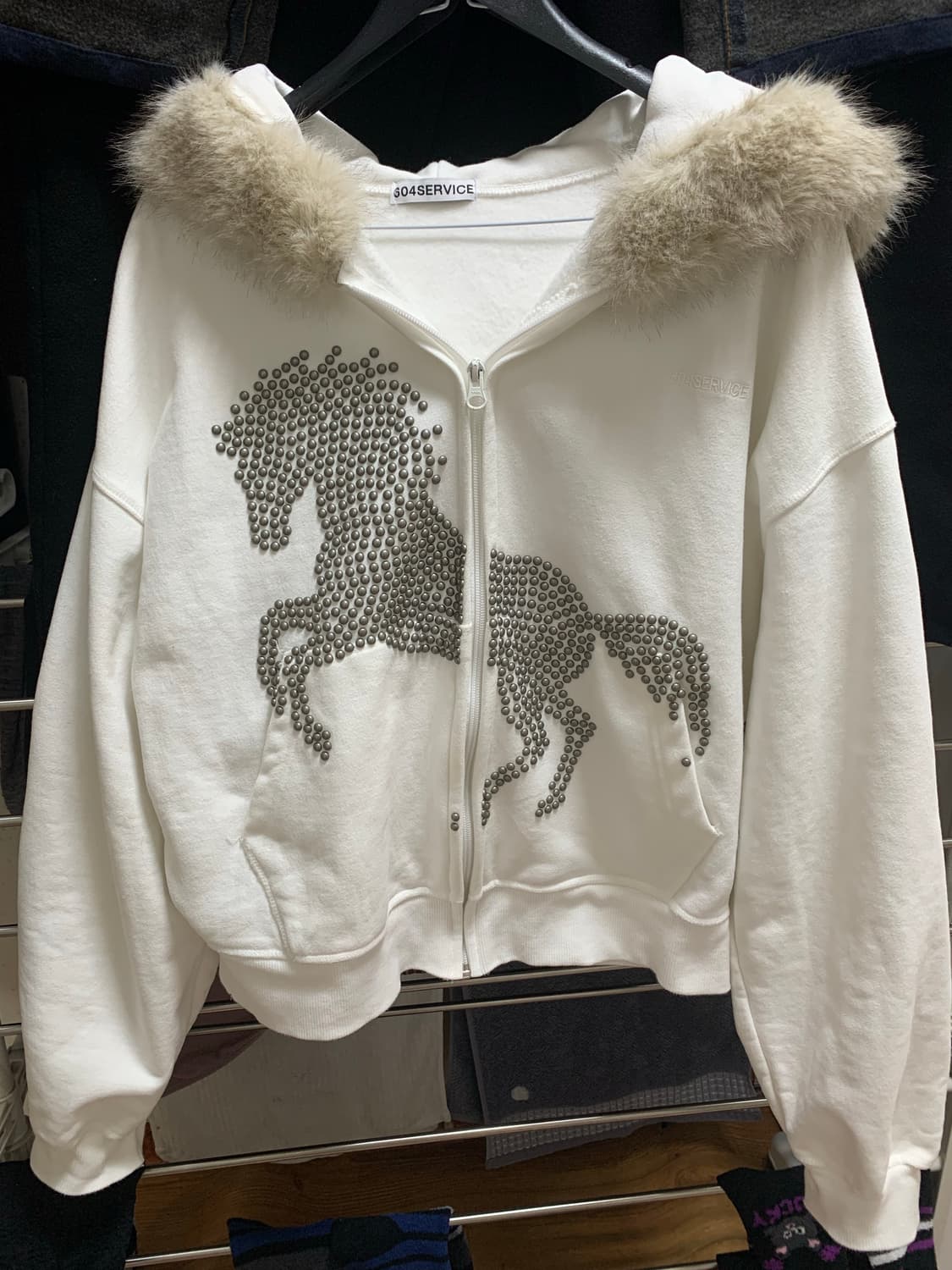 604서비스 스터드 폭스퍼 후드집업 상품이미지2