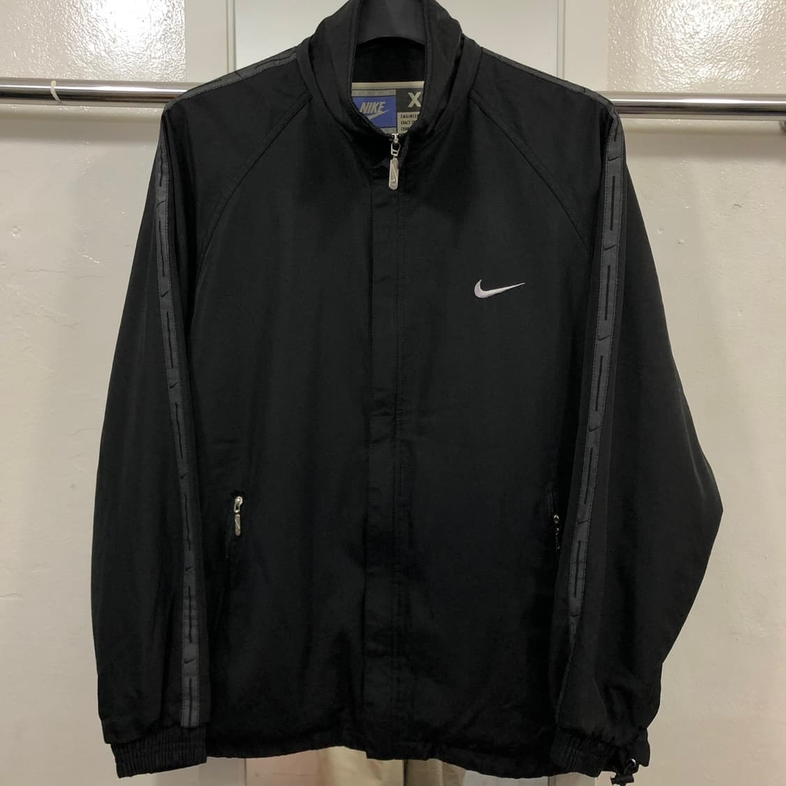 XL 나이키 빅스우시 바람막이 상품이미지3