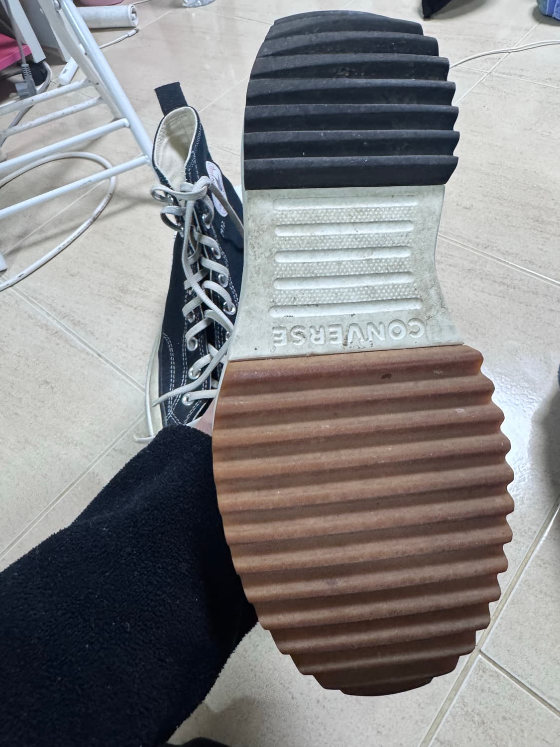 Jw앤더슨 컨버스 런스타하이크 280사이즈 상품이미지7