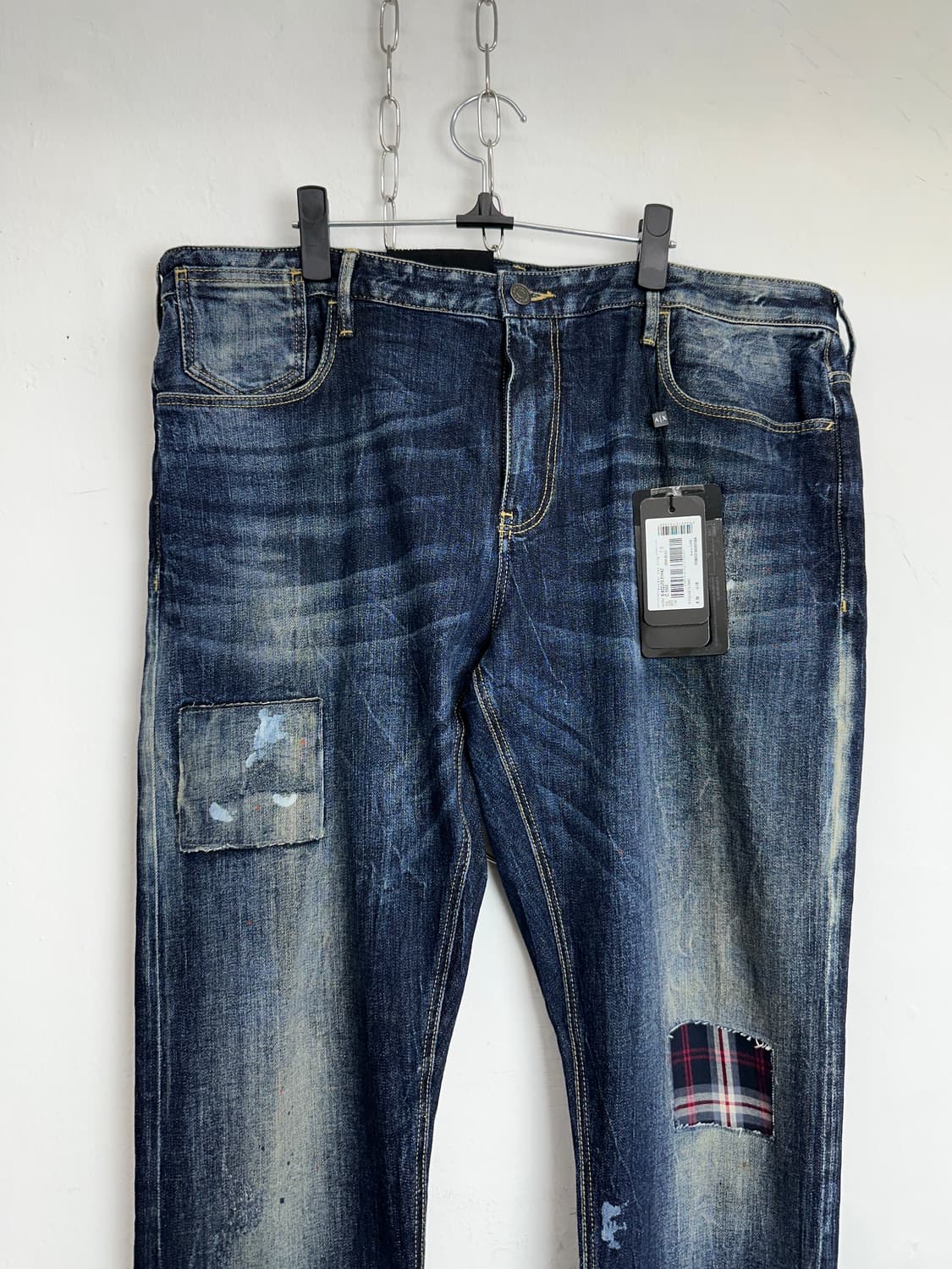 Armani Exchange Distressed Slim Denim (J 상품이미지5