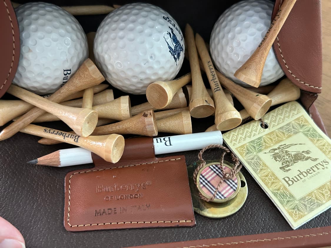 Burberry Golf Ball Set with Pouch Brown 상품이미지2
