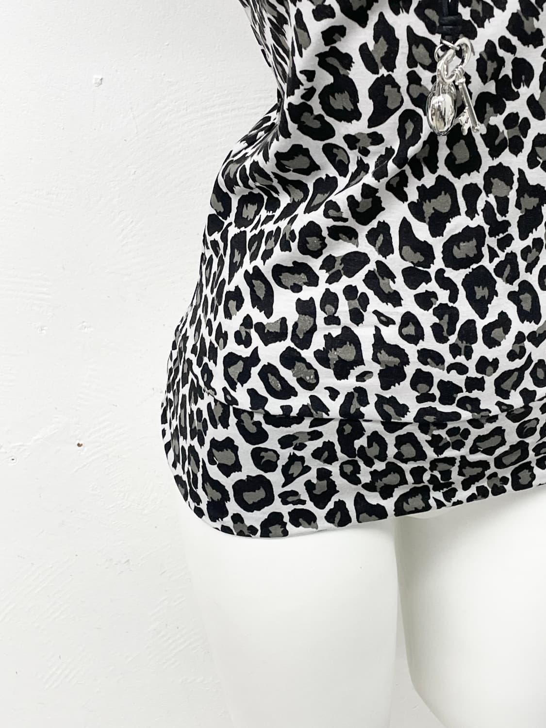 갸루 레오파드 홀터 탑 상품이미지3