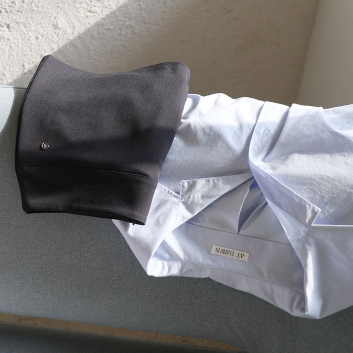 atdawn 크롭 핀턱 셔츠  상품이미지1