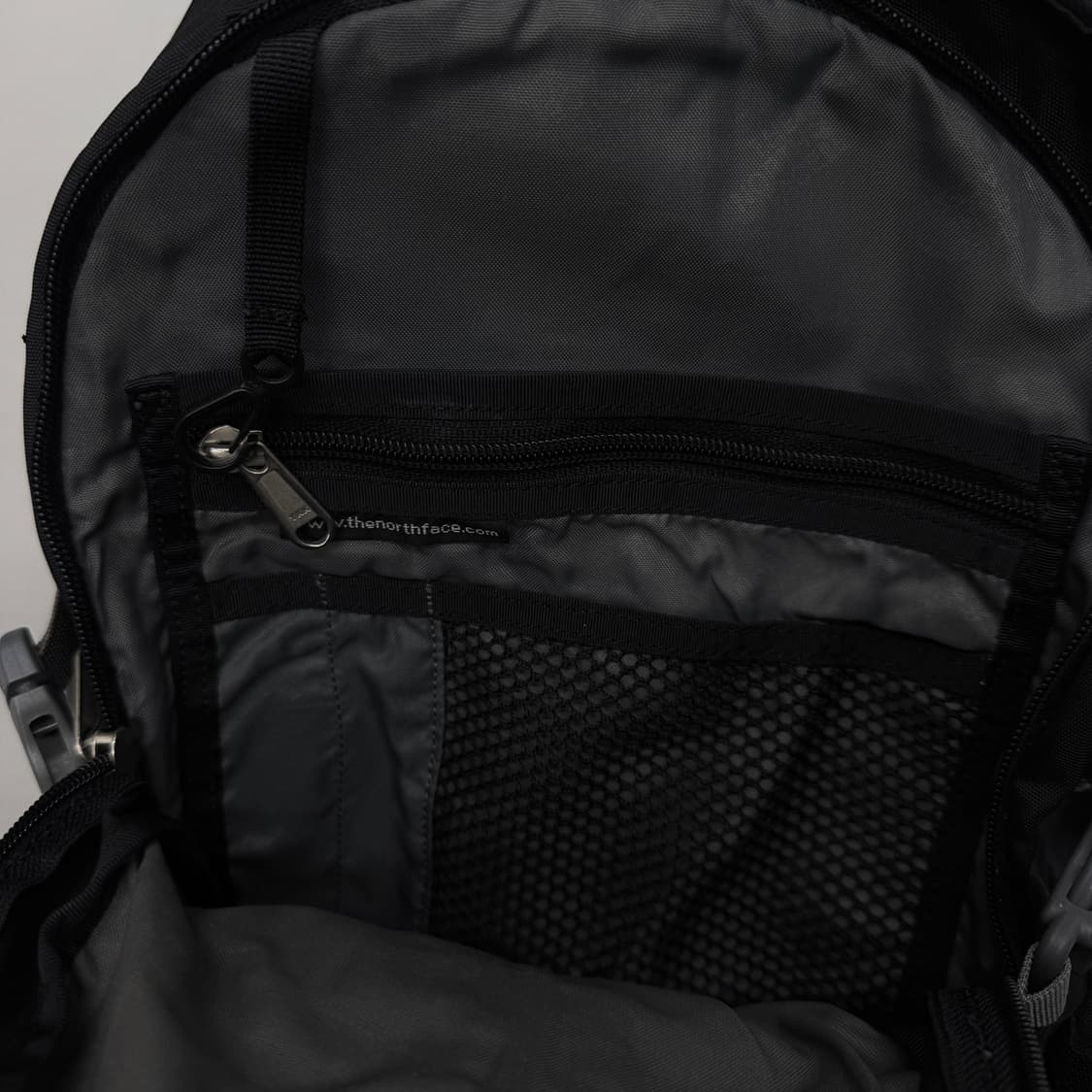 노스페이스 고프코어 테크니컬 백팩 블랙 상품이미지7
