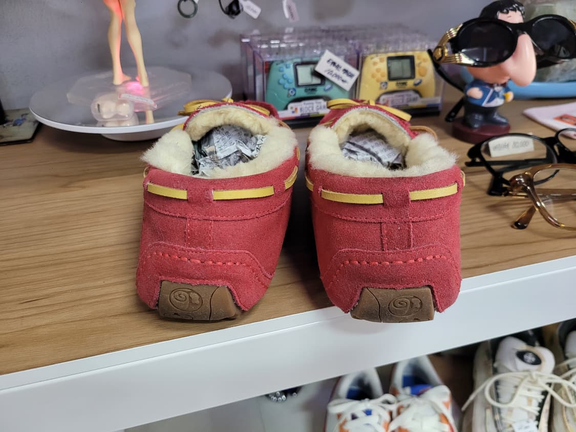 UGG 어그 모카신 여성 레드 상품이미지3