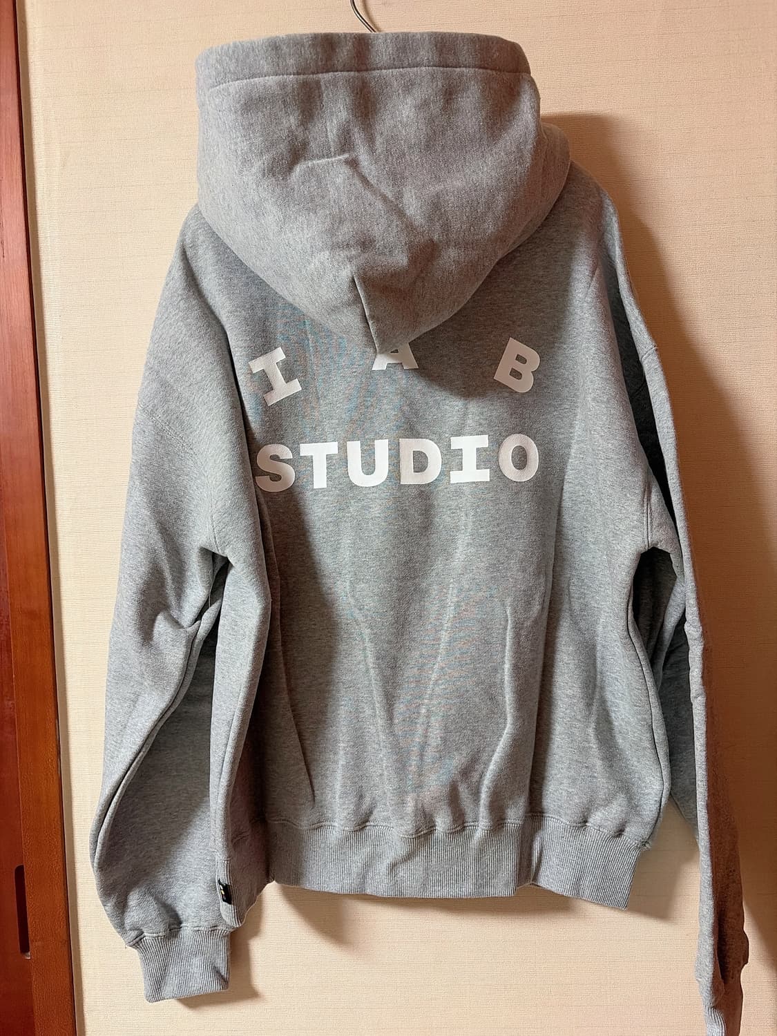 IAB studio 21SS 후드티 그레이 판매합니다 ! 상품이미지2