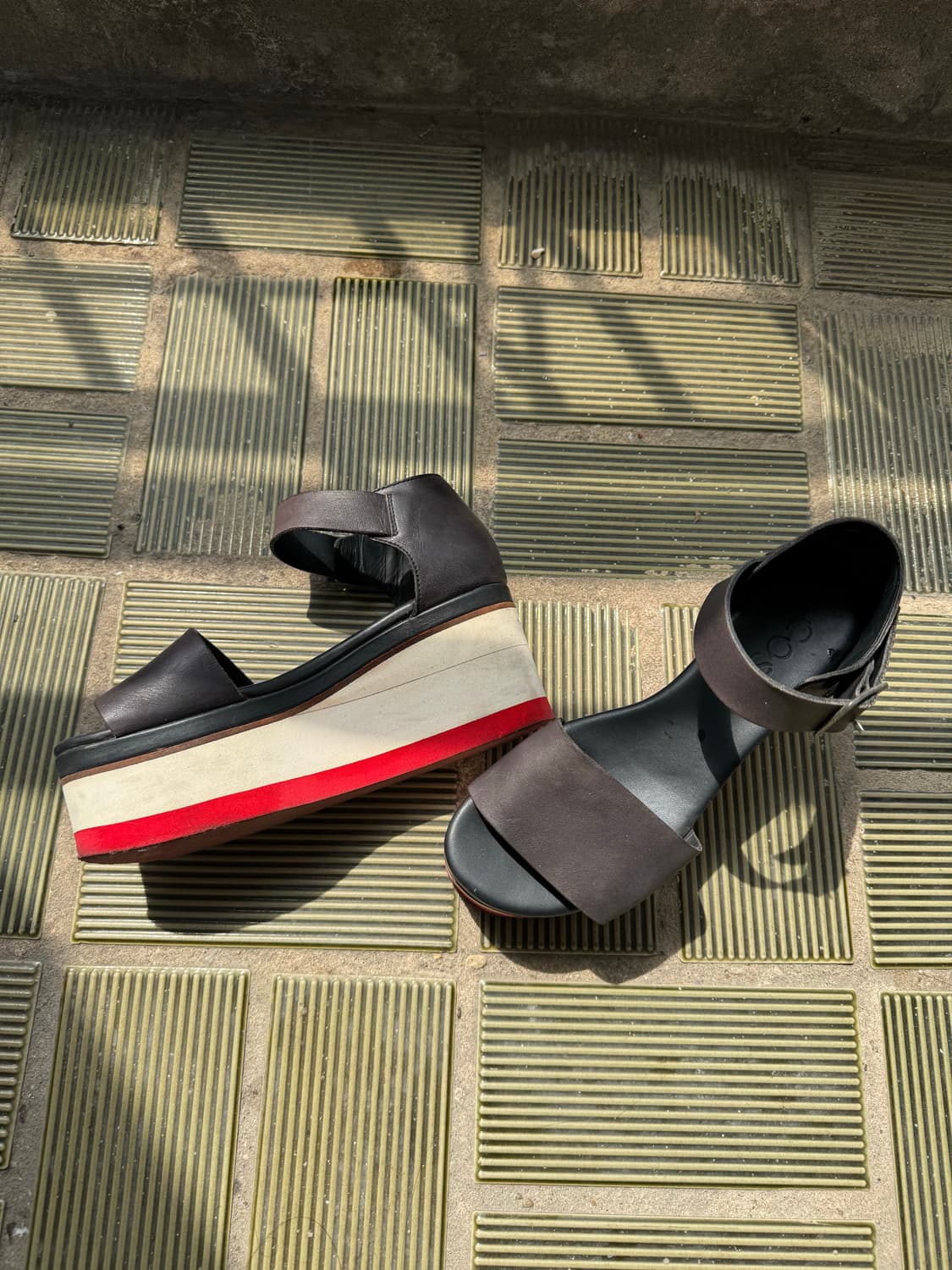 Cos 플랫폼 샌들  36 (225-230) 상품이미지2