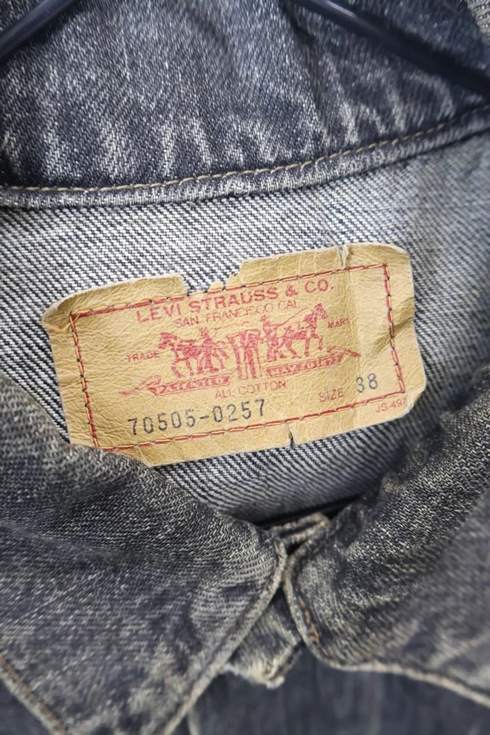 90s Levi's 70505 Gothic Denim Jacket 상품이미지8