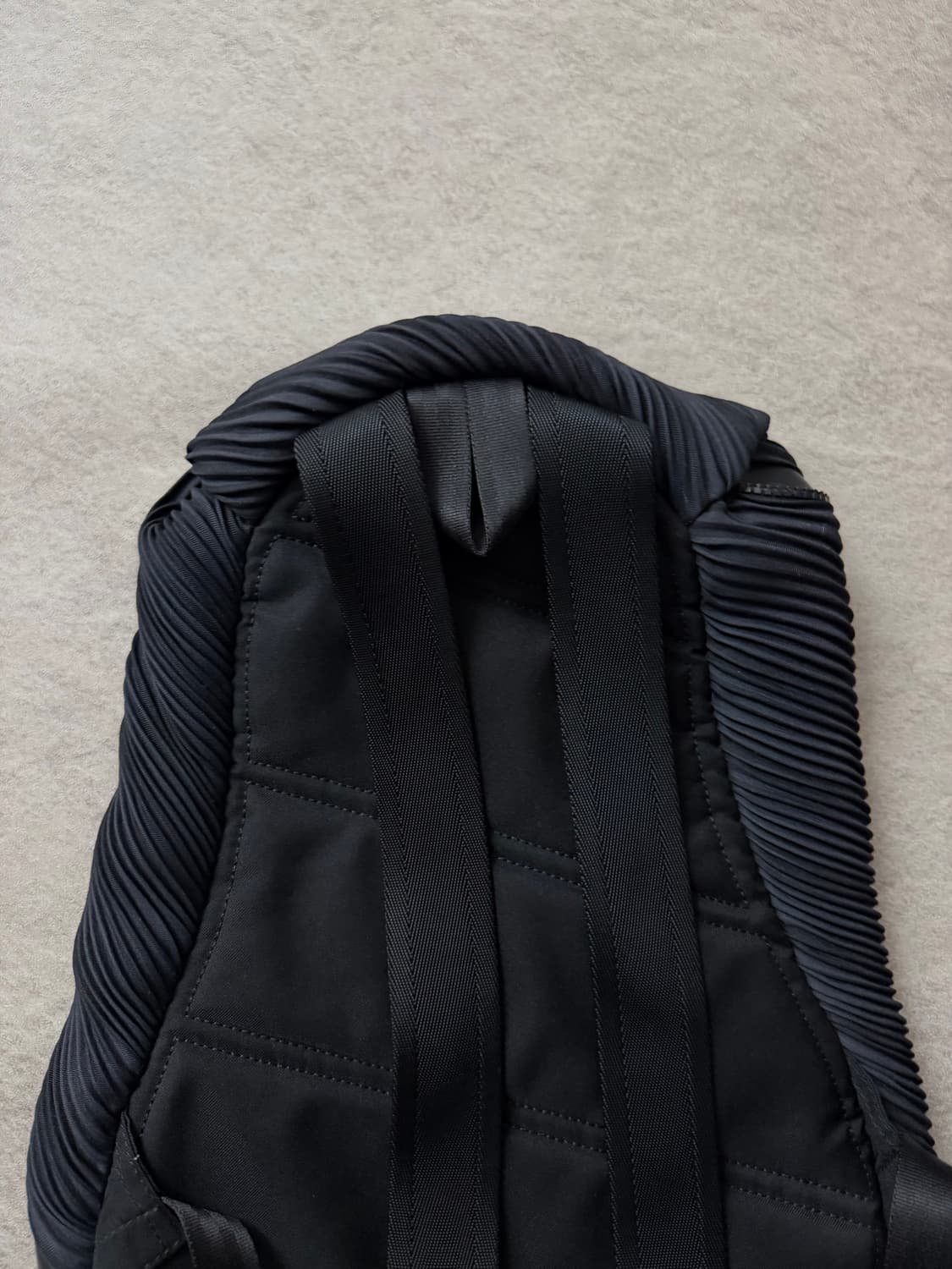 이세이미야케 플리츠플리즈 바이어스 백팩 상품이미지10