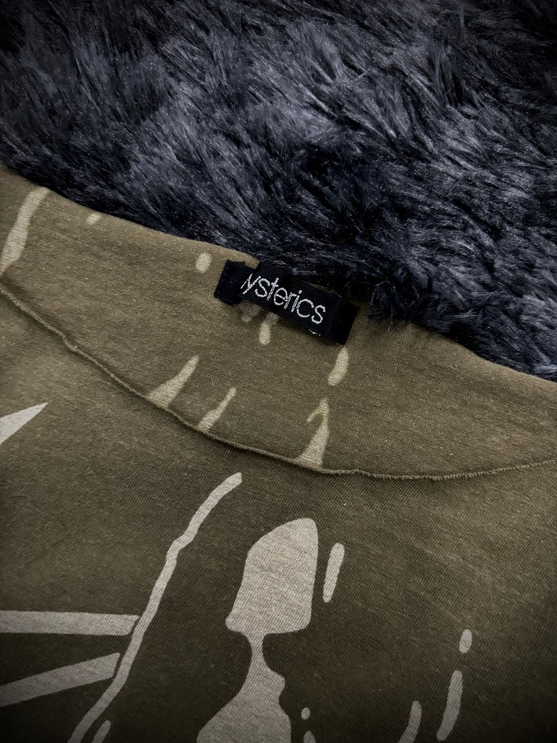 Hysteric glamour 90’s 카키 트라이벌페이스 반팔 티셔츠 상품이미지8